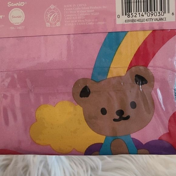 Hello kitty valance 💕SALE💕 - Picture 2 of 4